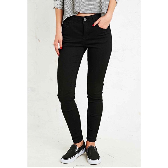 Bdg Mid Rise Cigarette Ankle Jean 